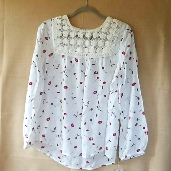 Caslon Tops - CASLON brand new women blouse